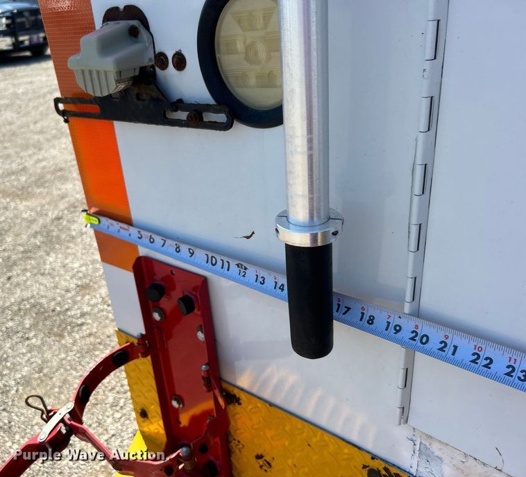 image for item EG0953 2013 Ford F550 Super Duty utility / service truck