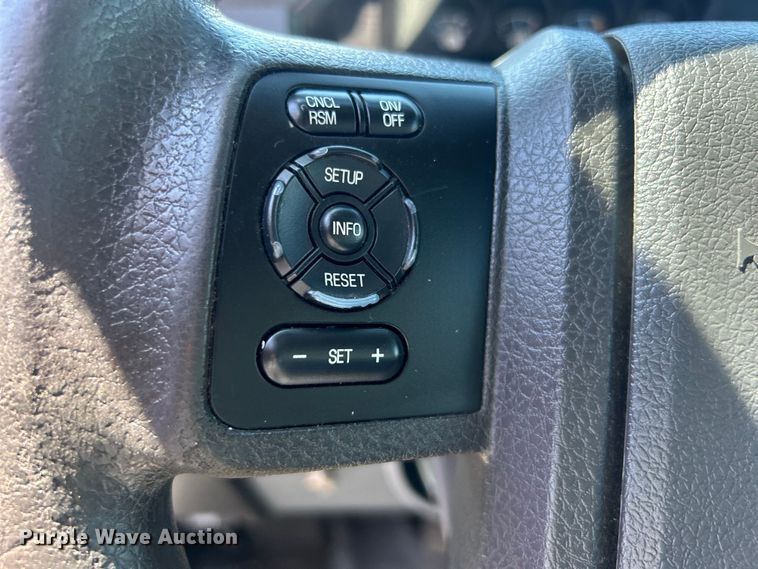 image for item EG0953 2013 Ford F550 Super Duty utility / service truck