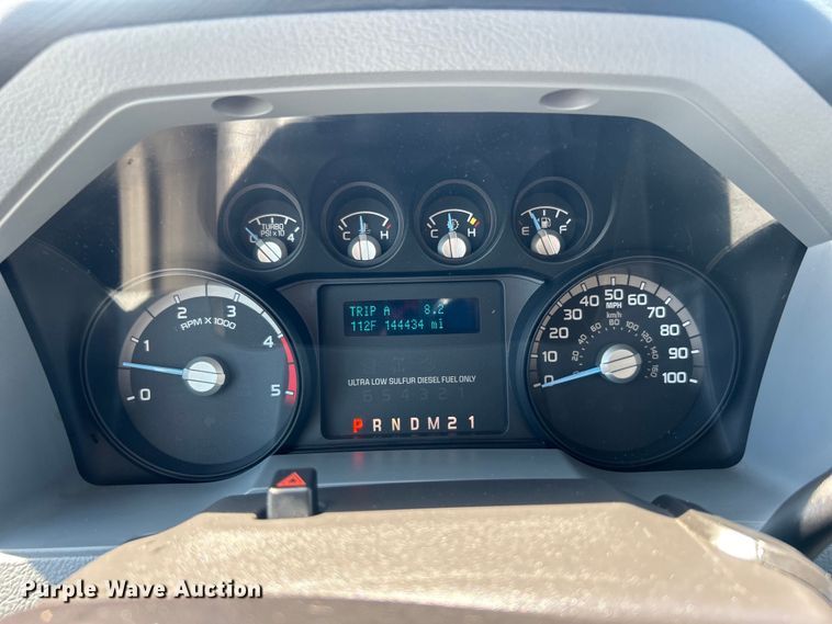 image for item EG0953 2013 Ford F550 Super Duty utility / service truck