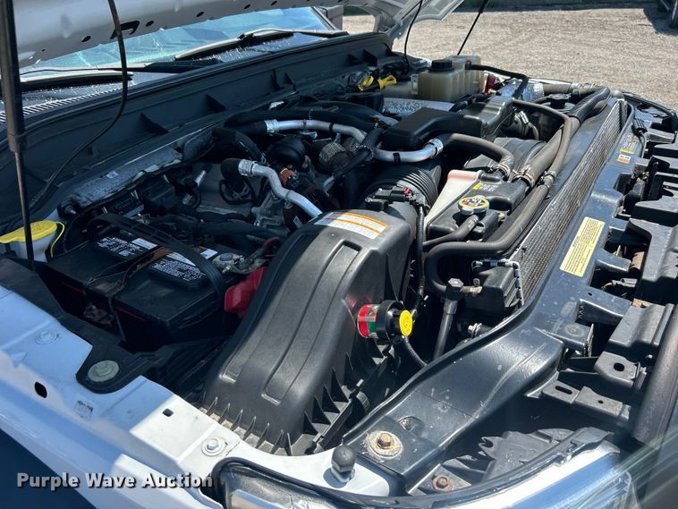 image for item EG0953 2013 Ford F550 Super Duty utility / service truck