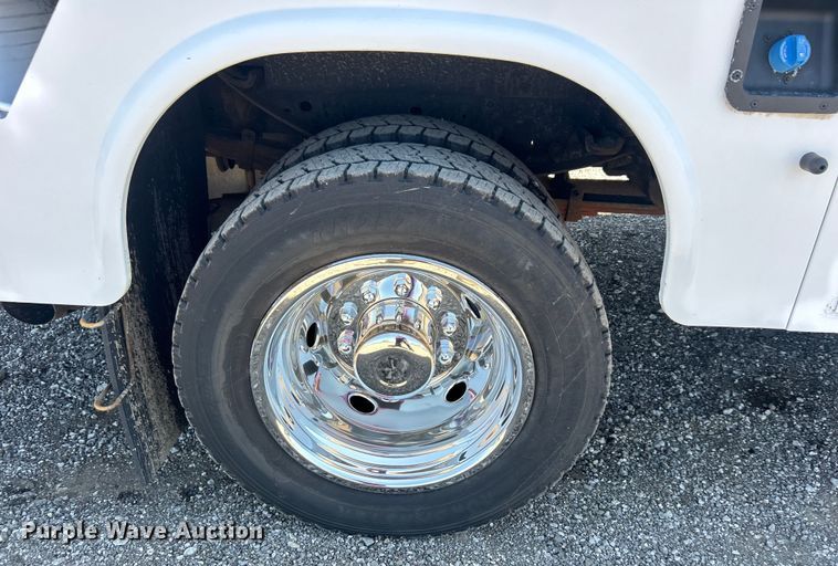 image for item EG0953 2013 Ford F550 Super Duty utility / service truck