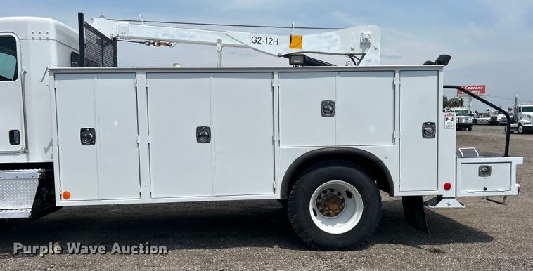 image for item EG0973 2007 Kenworth  T300 utility / service truck