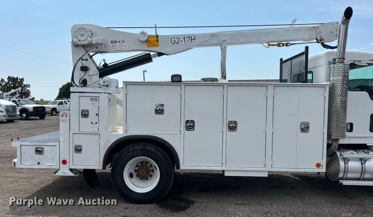 image for item EG0973 2007 Kenworth  T300 utility / service truck