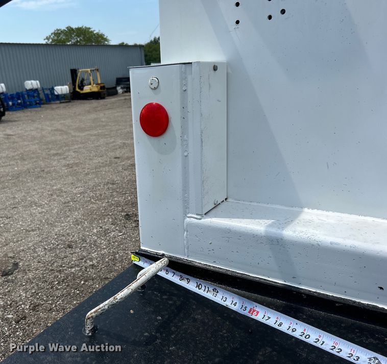 image for item EG0973 2007 Kenworth  T300 utility / service truck