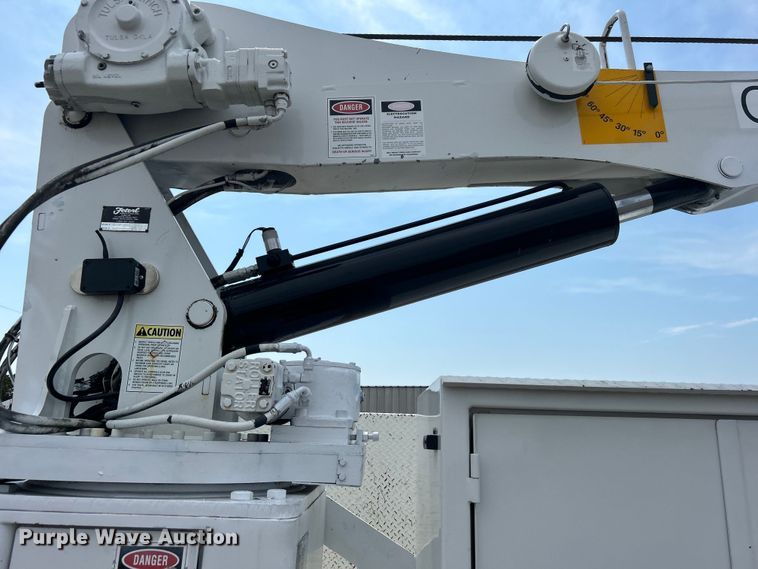 image for item EG0973 2007 Kenworth  T300 utility / service truck