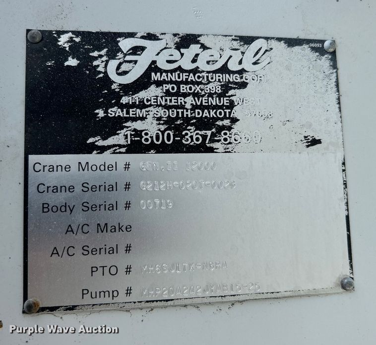 image for item EG0973 2007 Kenworth  T300 utility / service truck