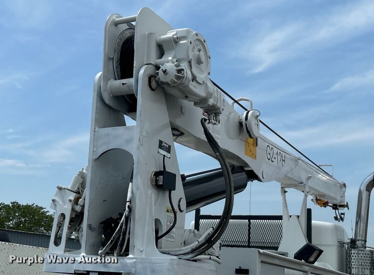 image for item EG0973 2007 Kenworth  T300 utility / service truck