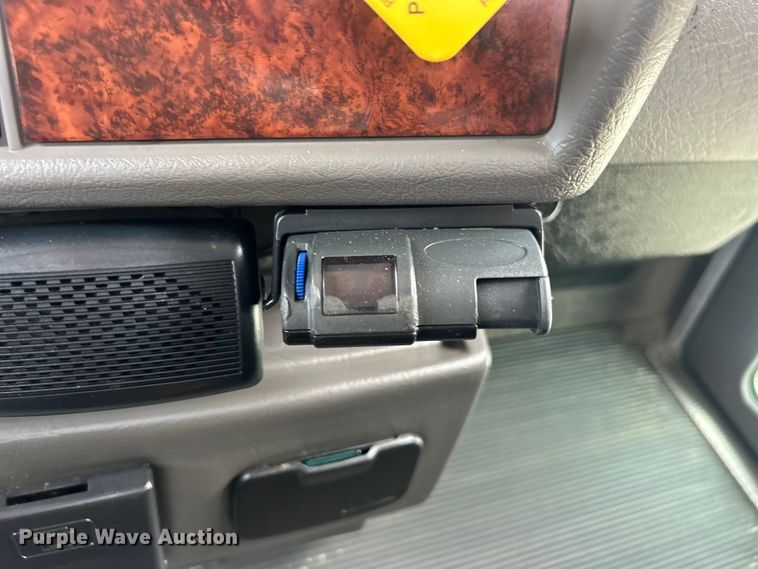 image for item EG0973 2007 Kenworth  T300 utility / service truck