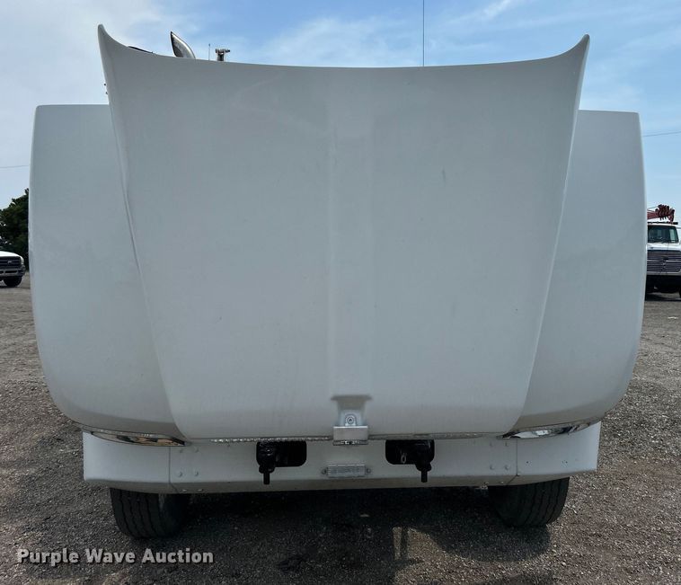 image for item EG0973 2007 Kenworth  T300 utility / service truck