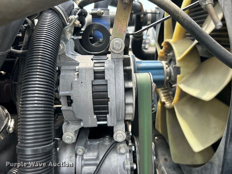 image for item EG0973 2007 Kenworth  T300 utility / service truck