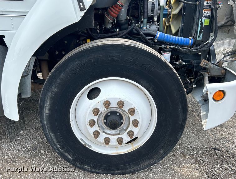 image for item EG0973 2007 Kenworth  T300 utility / service truck