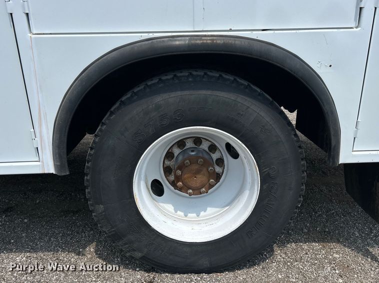 image for item EG0973 2007 Kenworth  T300 utility / service truck