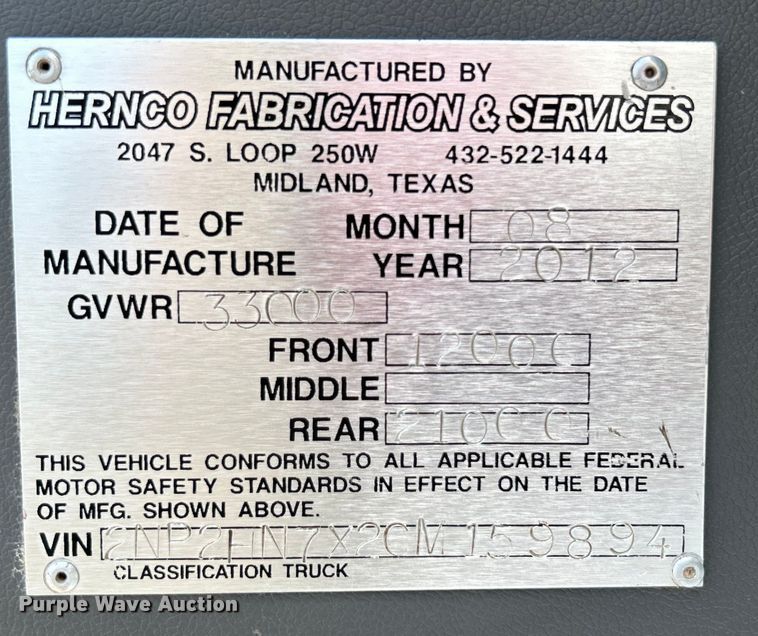 image for item EG0979 2012 Peterbilt  337 tank truck