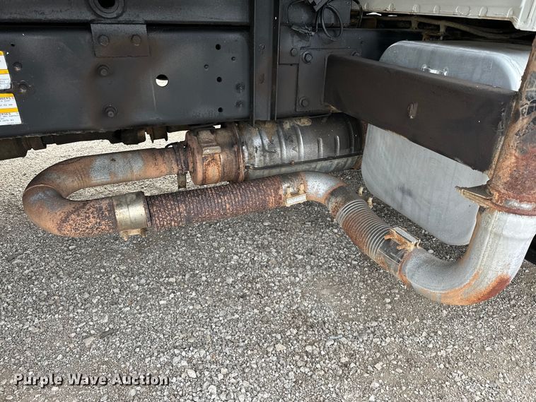 image for item EG1388 2010 Hino 258 dump truck