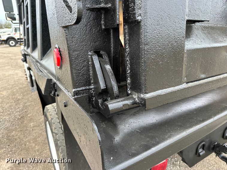 image for item EG1388 2010 Hino 258 dump truck