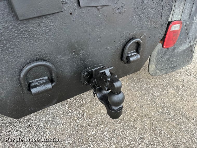 image for item EG1388 2010 Hino 258 dump truck