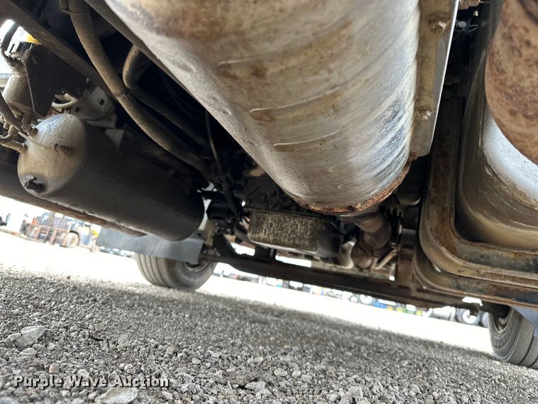 image for item EG1388 2010 Hino 258 dump truck