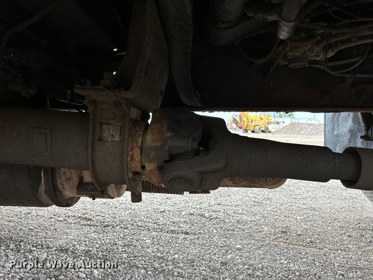 image for item EG1388 2010 Hino 258 dump truck