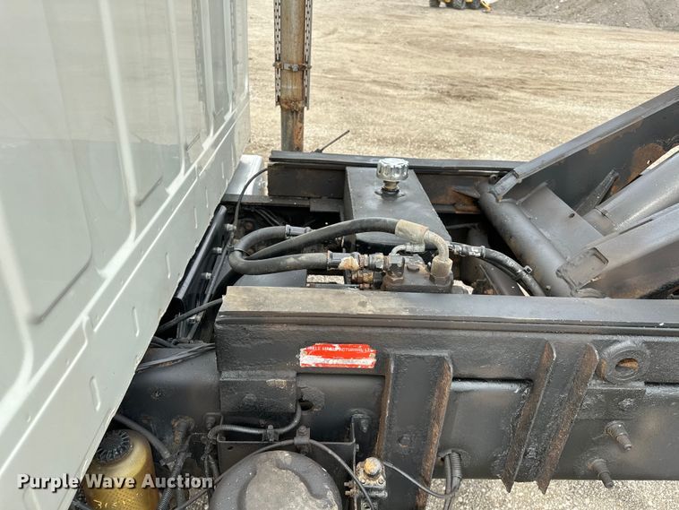 image for item EG1388 2010 Hino 258 dump truck