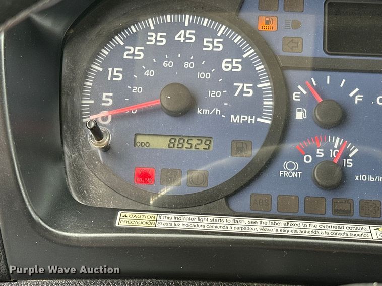 image for item EG1388 2010 Hino 258 dump truck