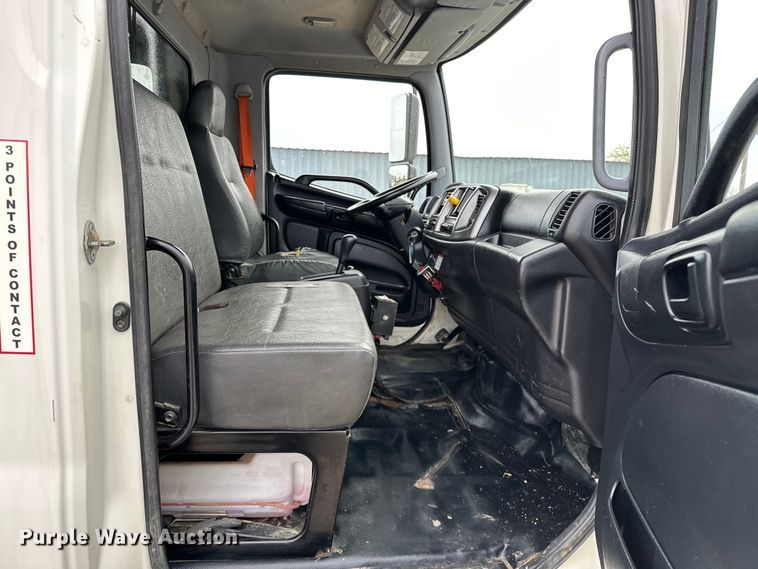 image for item EG1388 2010 Hino 258 dump truck