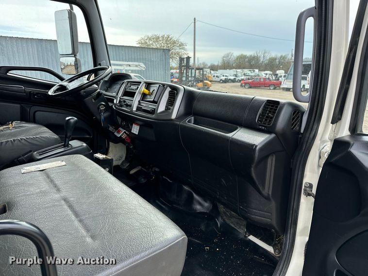 image for item EG1388 2010 Hino 258 dump truck