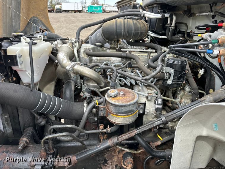 image for item EG1388 2010 Hino 258 dump truck