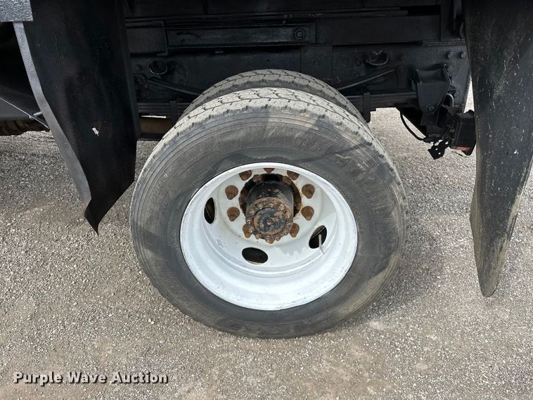 image for item EG1388 2010 Hino 258 dump truck