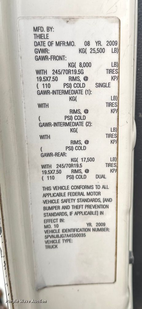 image for item EG1388 2010 Hino 258 dump truck