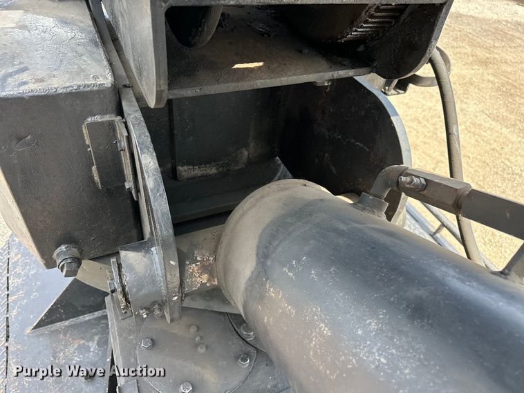 image for item EG1652 1995 Ford L8000 crane truck