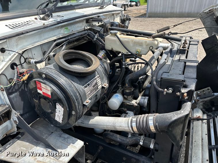 image for item EG1652 1995 Ford L8000 crane truck