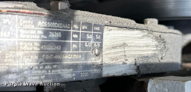 image for item EG1652 1995 Ford L8000 crane truck