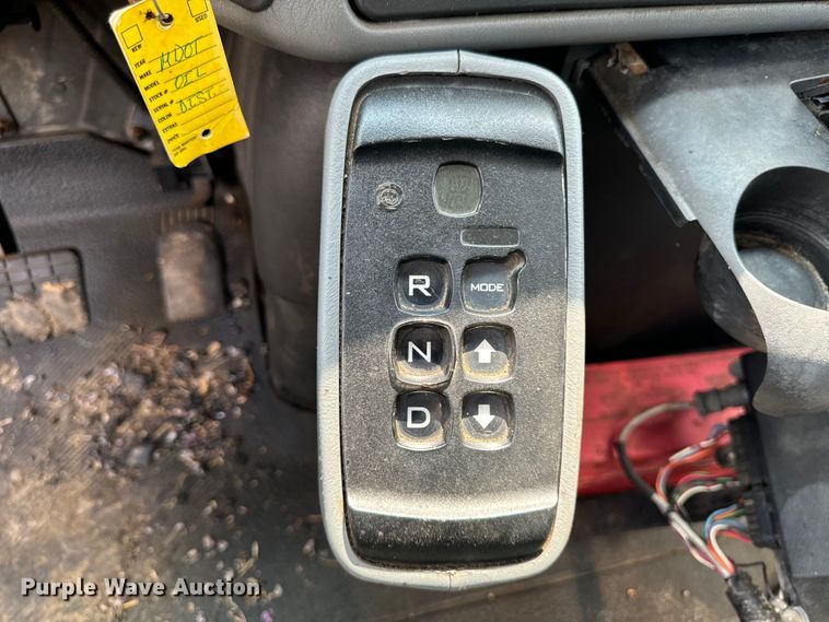 image for item EH4340 2006 International 7400  oil distributor truck