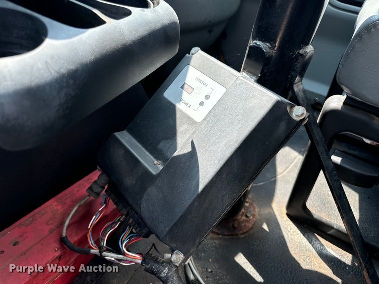 image for item EH4340 2006 International 7400  oil distributor truck