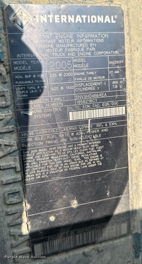 image for item EH4340 2006 International 7400  oil distributor truck