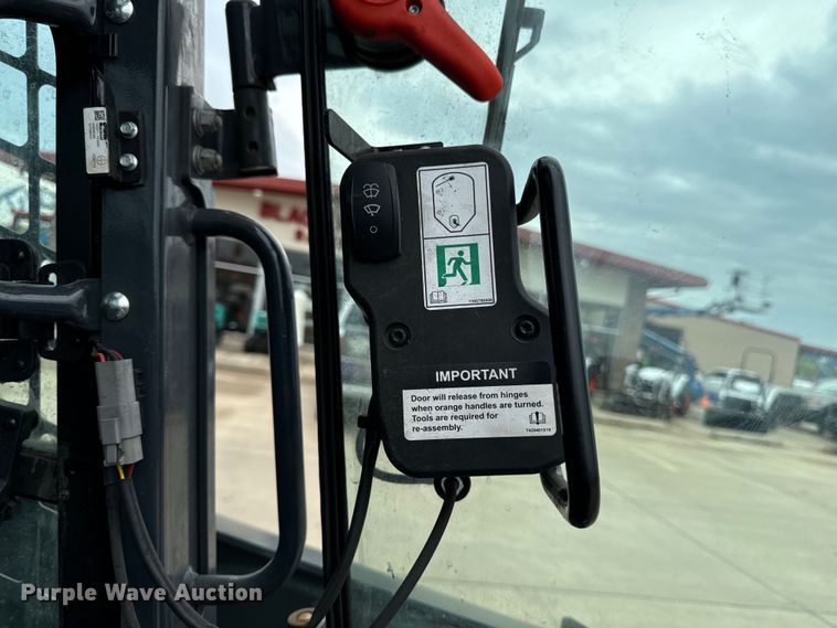 image for item EH4408 2024 John Deere 333G tracked skid steer loader