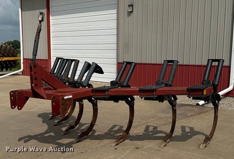 image for item EH4420 M&W Earthmaster ripper