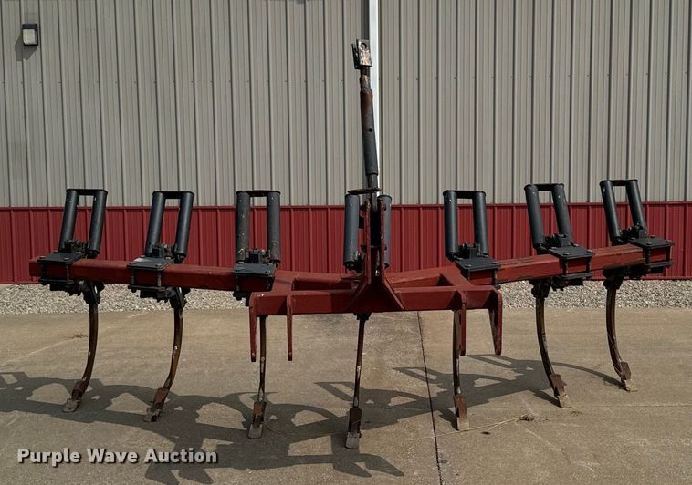 image for item EH4420 M&W Earthmaster ripper