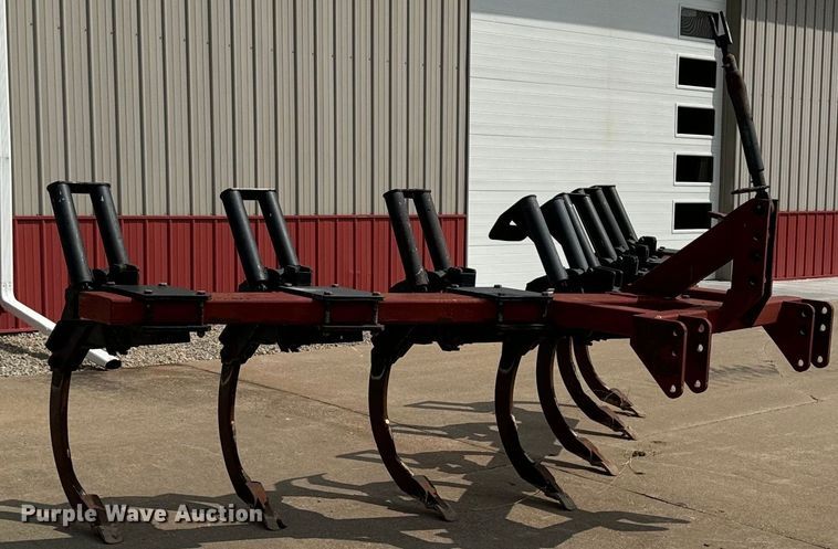 image for item EH4420 M&W Earthmaster ripper