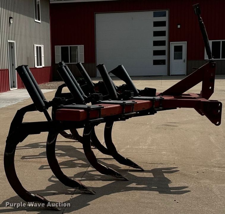 image for item EH4420 M&W Earthmaster ripper