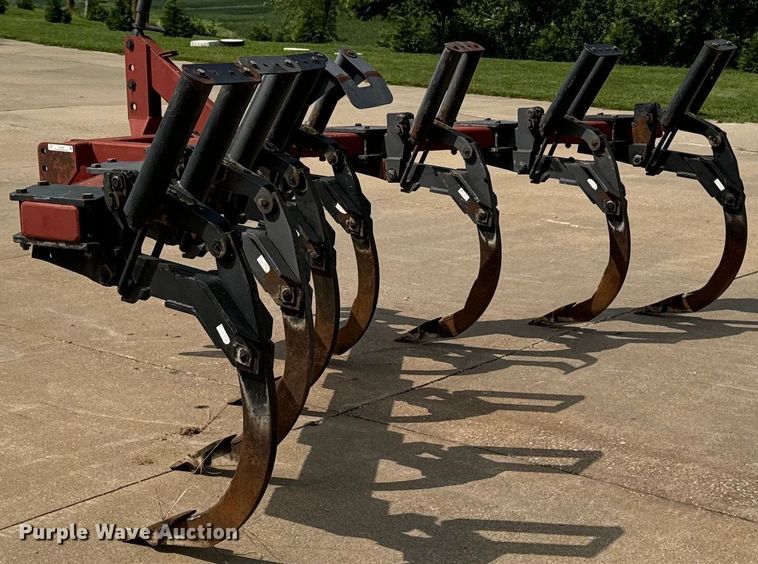 image for item EH4420 M&W Earthmaster ripper