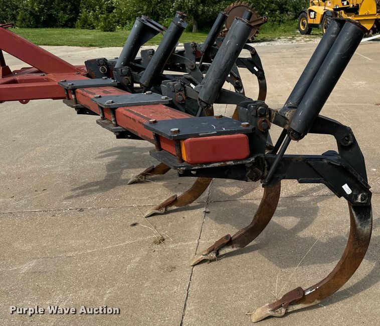 image for item EH4420 M&W Earthmaster ripper