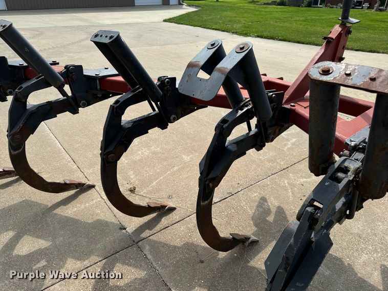 image for item EH4420 M&W Earthmaster ripper