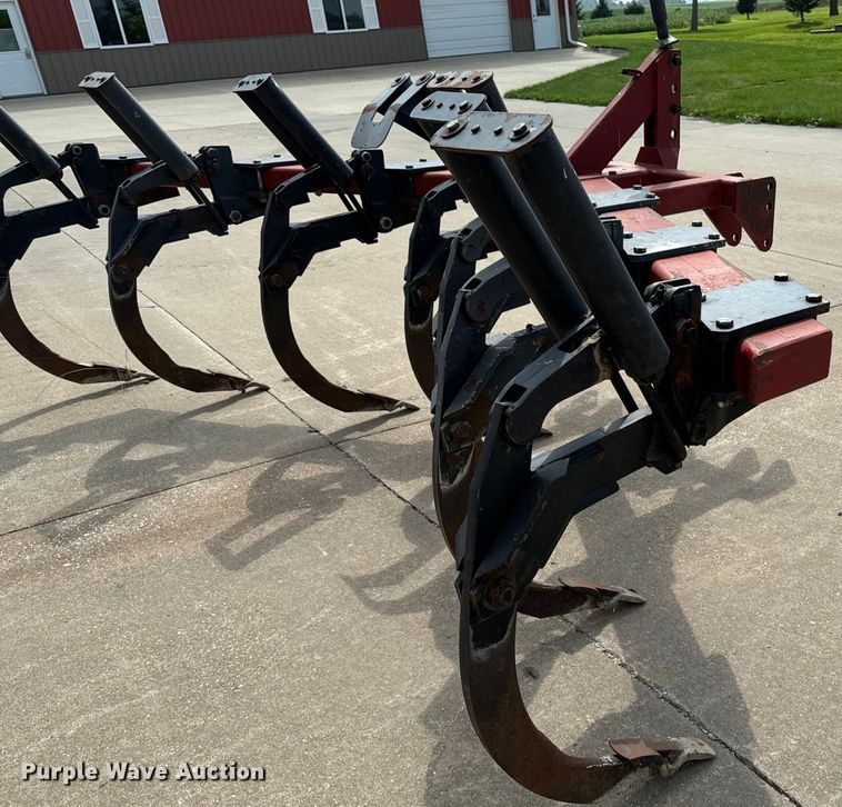 image for item EH4420 M&W Earthmaster ripper