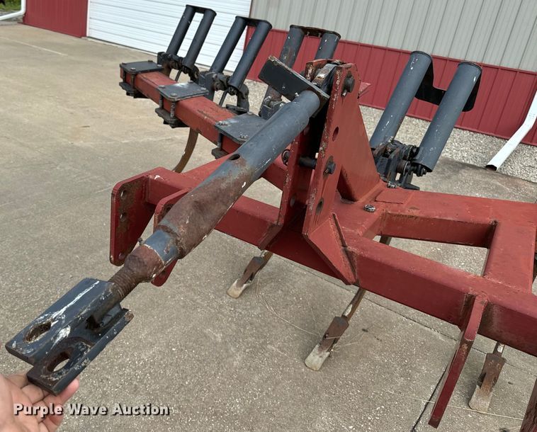 image for item EH4420 M&W Earthmaster ripper