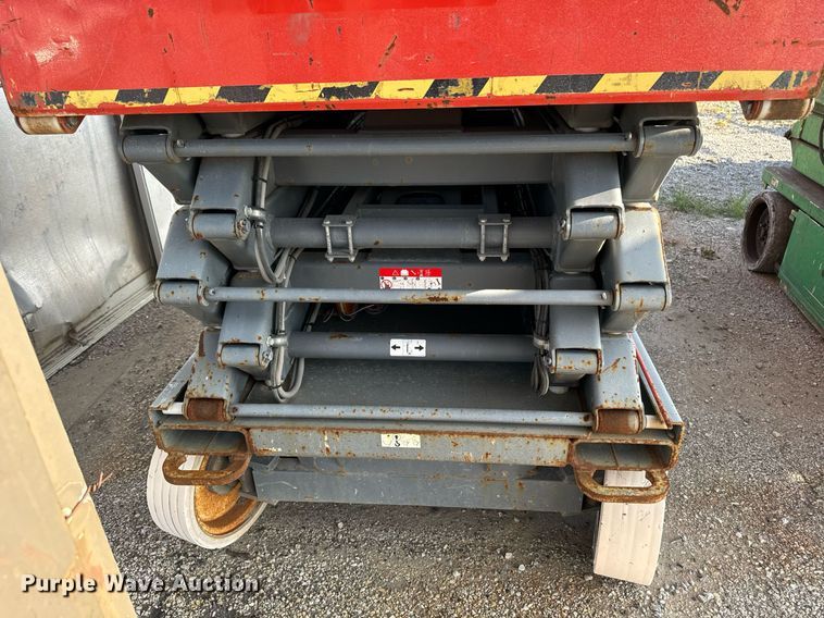 image for item EH4435 Skyjack SJ 4632 scissor lift