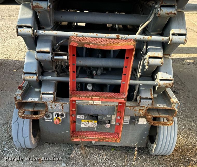 image for item EH4435 Skyjack SJ 4632 scissor lift