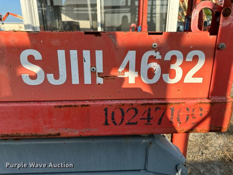image for item EH4435 Skyjack SJ 4632 scissor lift