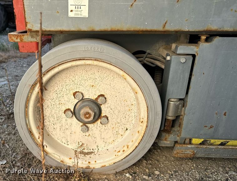 image for item EH4435 Skyjack SJ 4632 scissor lift