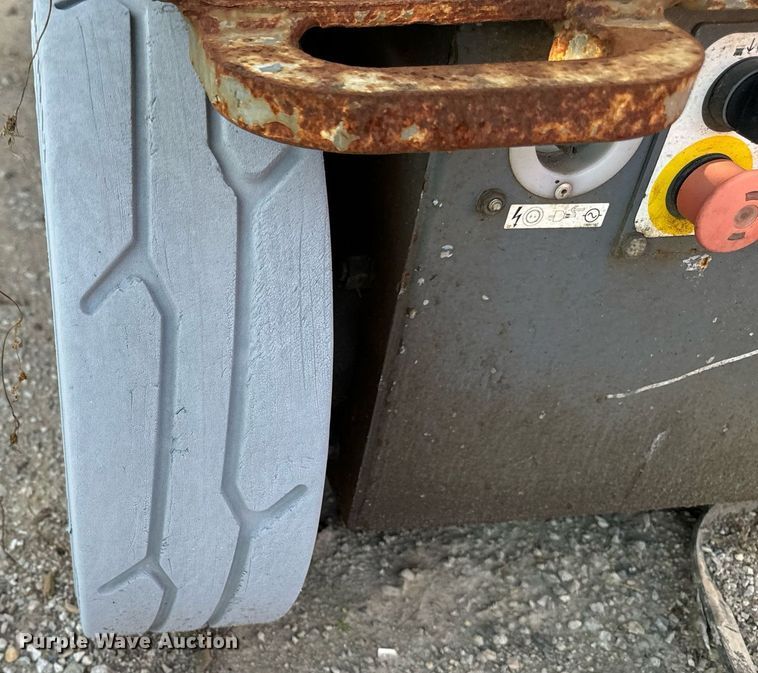 image for item EH4435 Skyjack SJ 4632 scissor lift